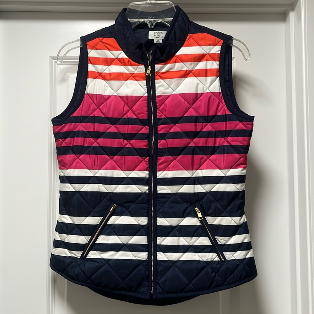 Crown & Ivy womens navy blue striped zip-up vest with pockets